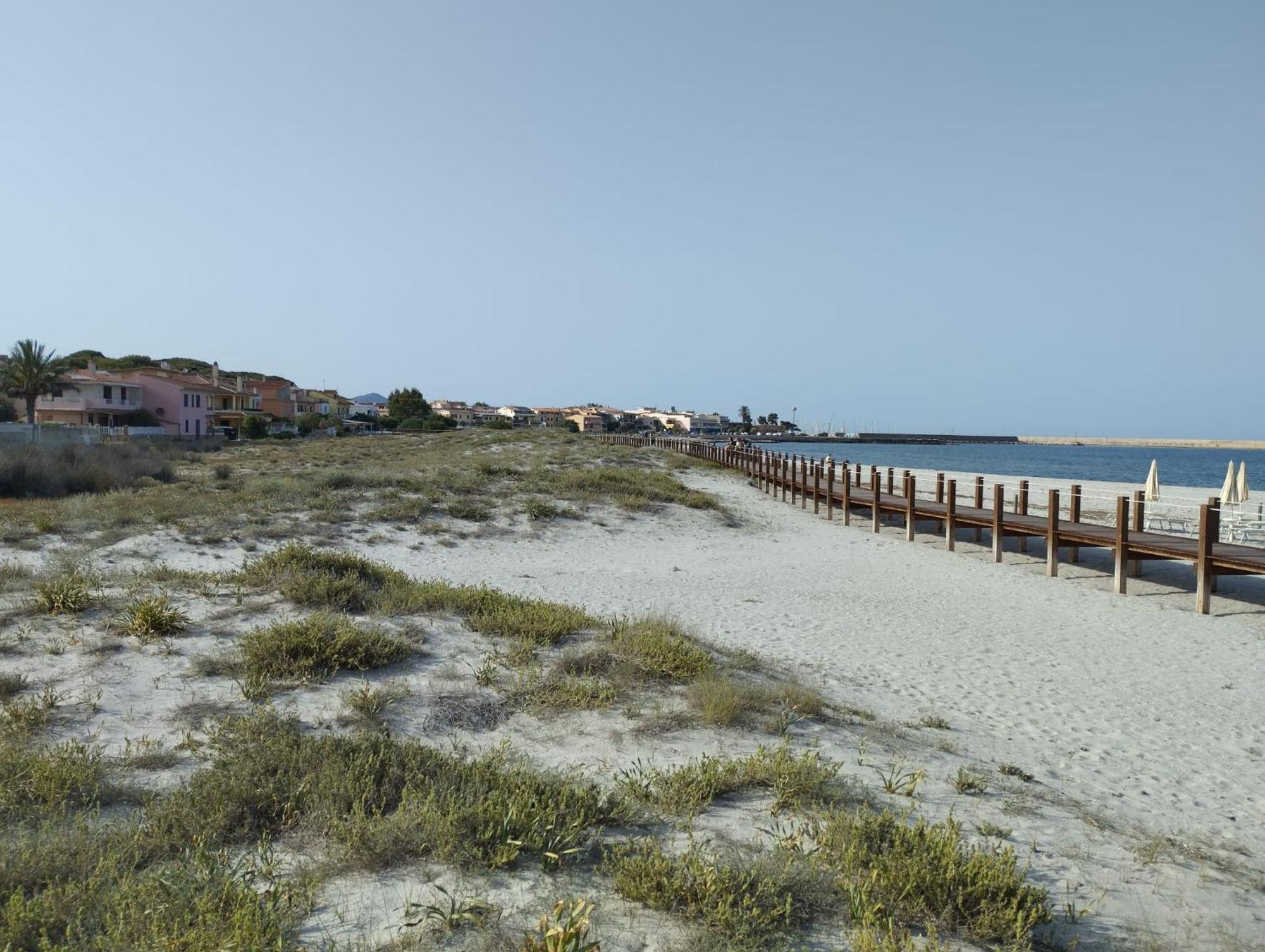 Summer Room- Fronte Spiaggia La Caletta Exterior foto